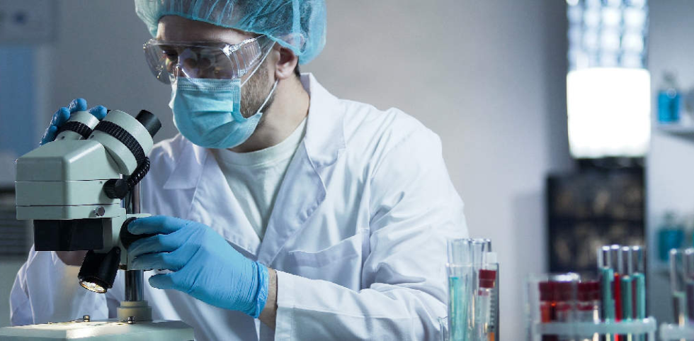 Pathologist & Microbiologist Baliram Hospital